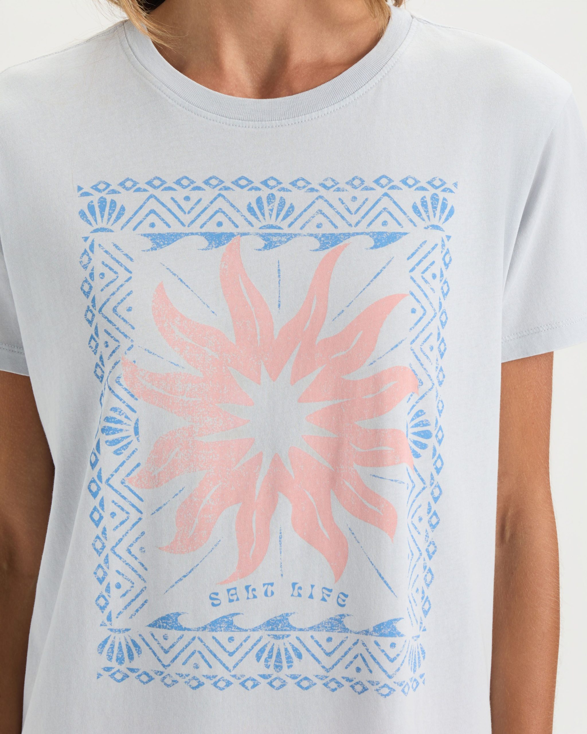 Women's Note from Paradise Salt Wash Tee - Image 5